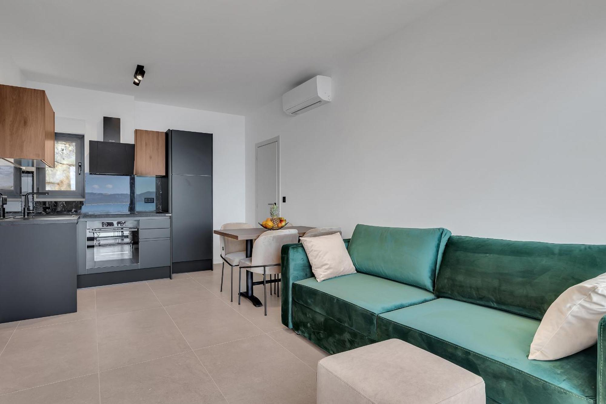 Villa Lito - Only 50M From Sea! - Makarska Exklusiv Brela Buitenkant foto
