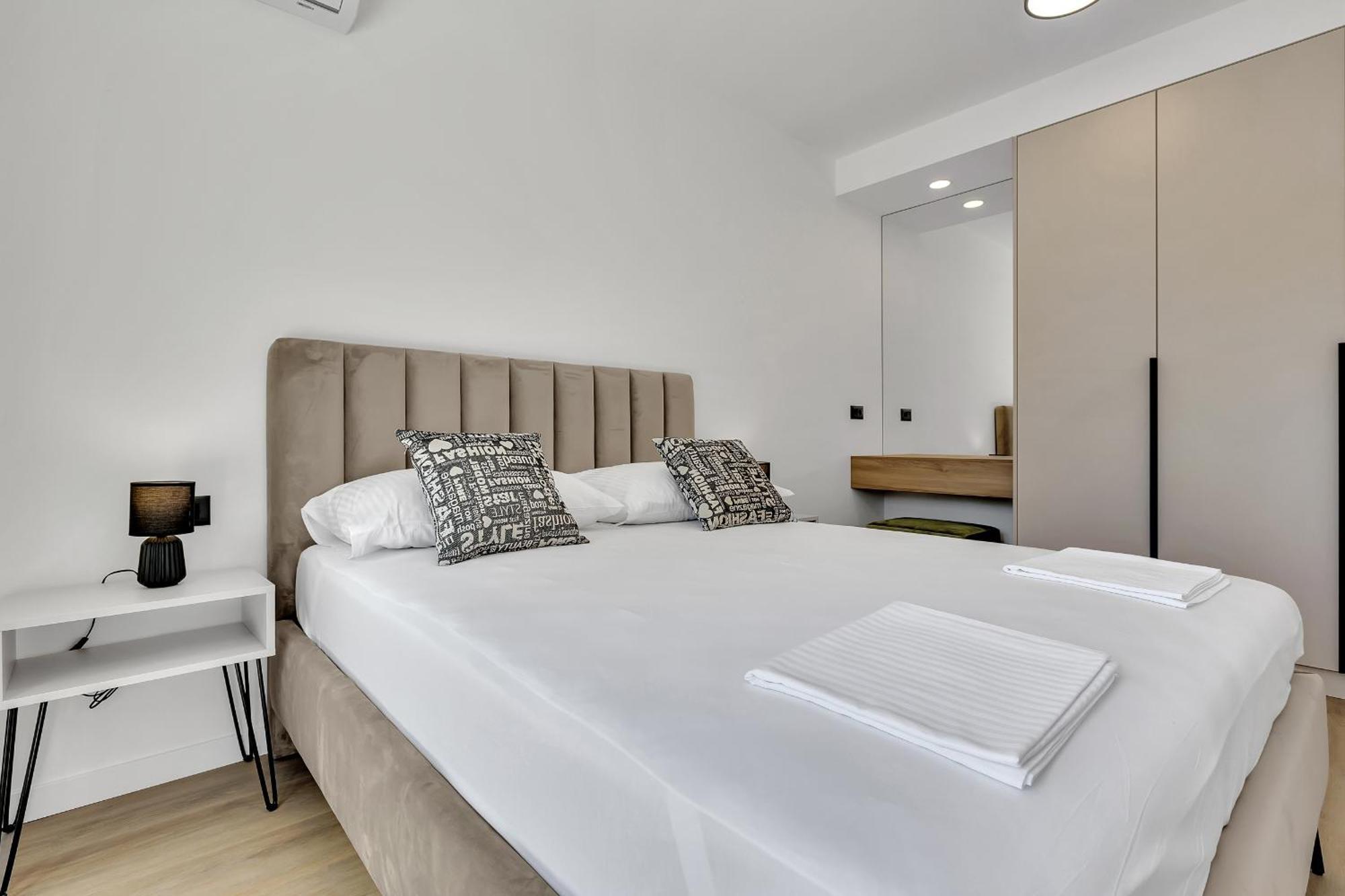 Villa Lito - Only 50M From Sea! - Makarska Exklusiv Brela Buitenkant foto