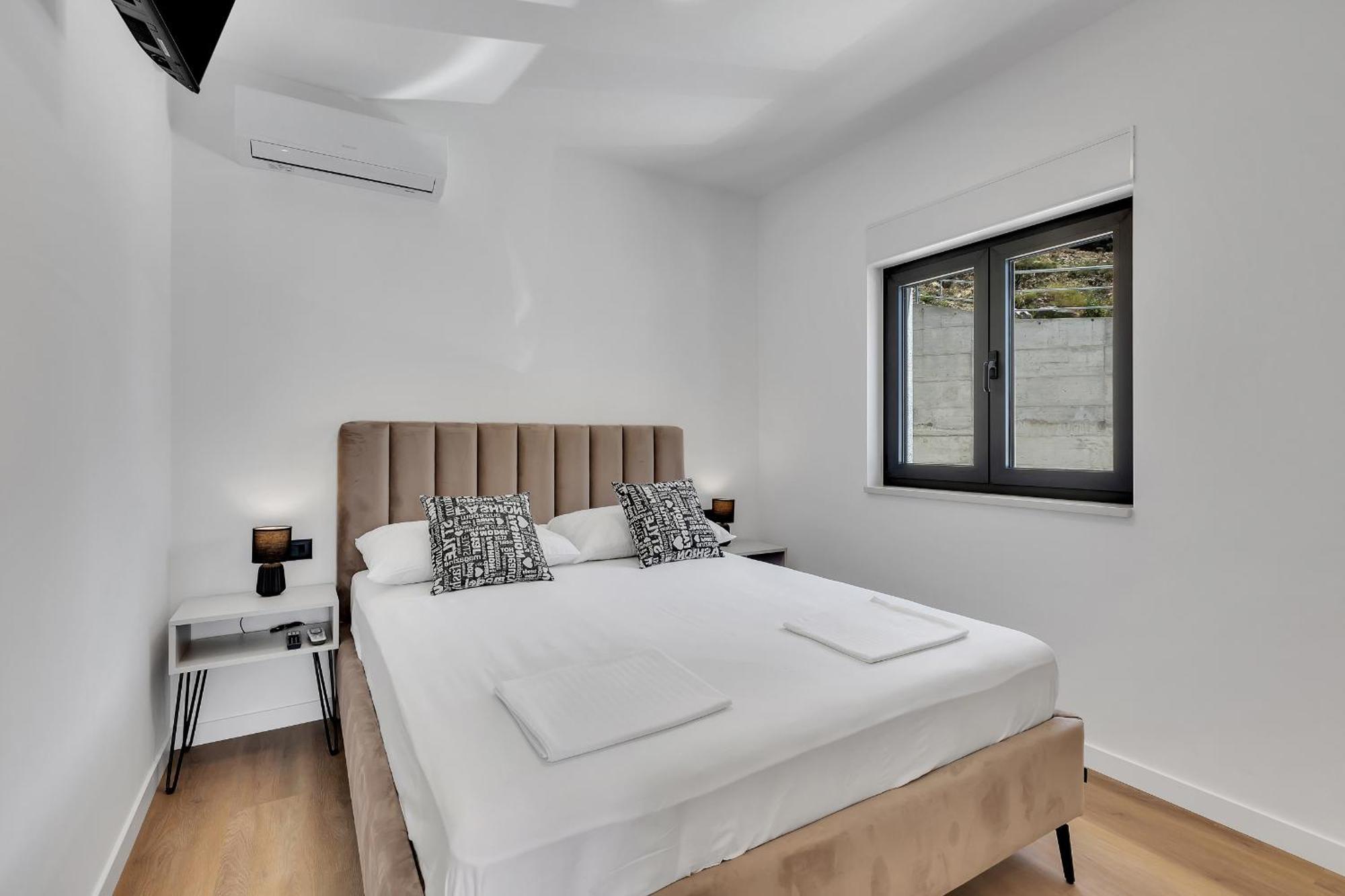 Villa Lito - Only 50M From Sea! - Makarska Exklusiv Brela Buitenkant foto